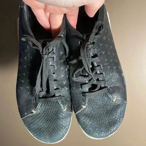 Clarks black leather white sole  platform sneakers - Picture 3 of 7